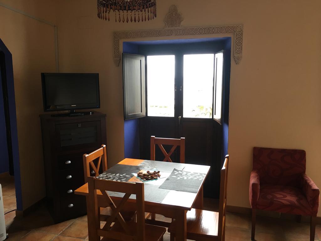 Bujalance Apartamentos Victoria מראה חיצוני תמונה