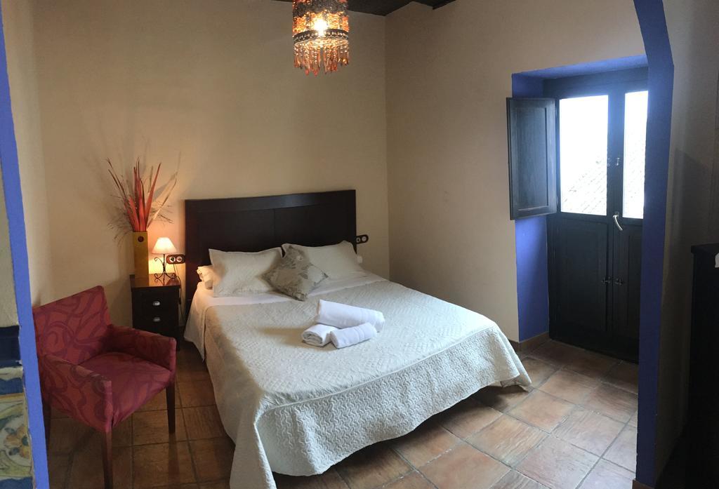 Bujalance Apartamentos Victoria מראה חיצוני תמונה