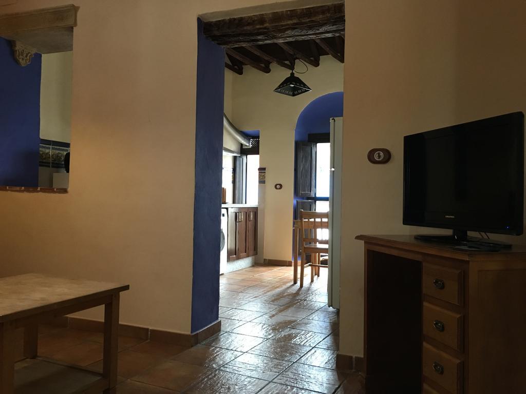Bujalance Apartamentos Victoria מראה חיצוני תמונה