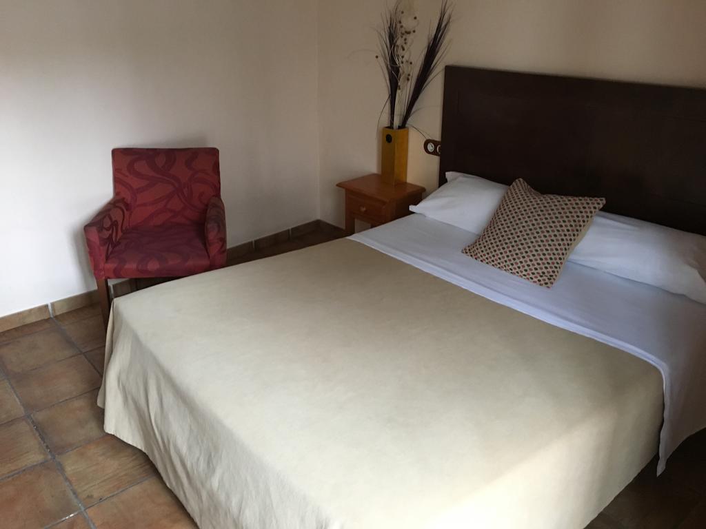 Bujalance Apartamentos Victoria מראה חיצוני תמונה