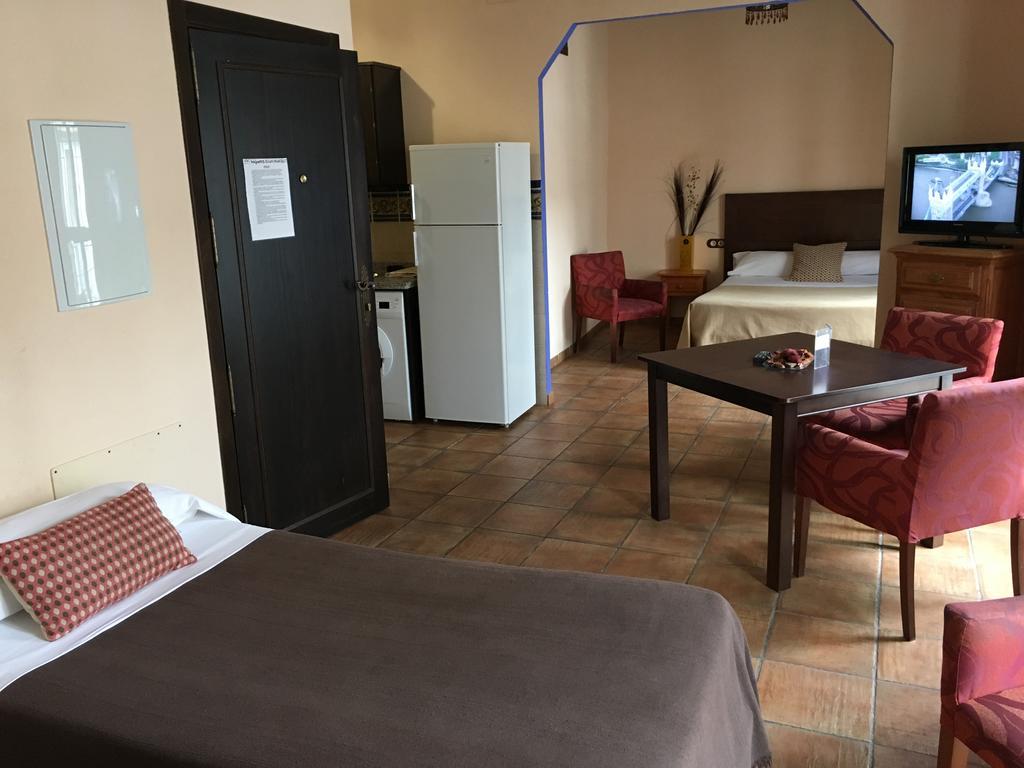 Bujalance Apartamentos Victoria מראה חיצוני תמונה