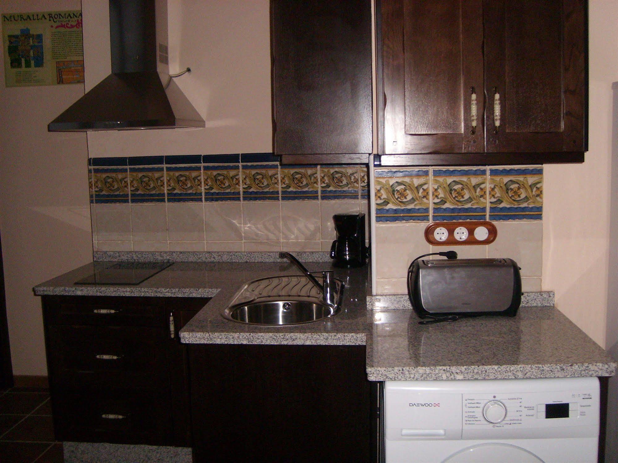 Bujalance Apartamentos Victoria מראה חיצוני תמונה