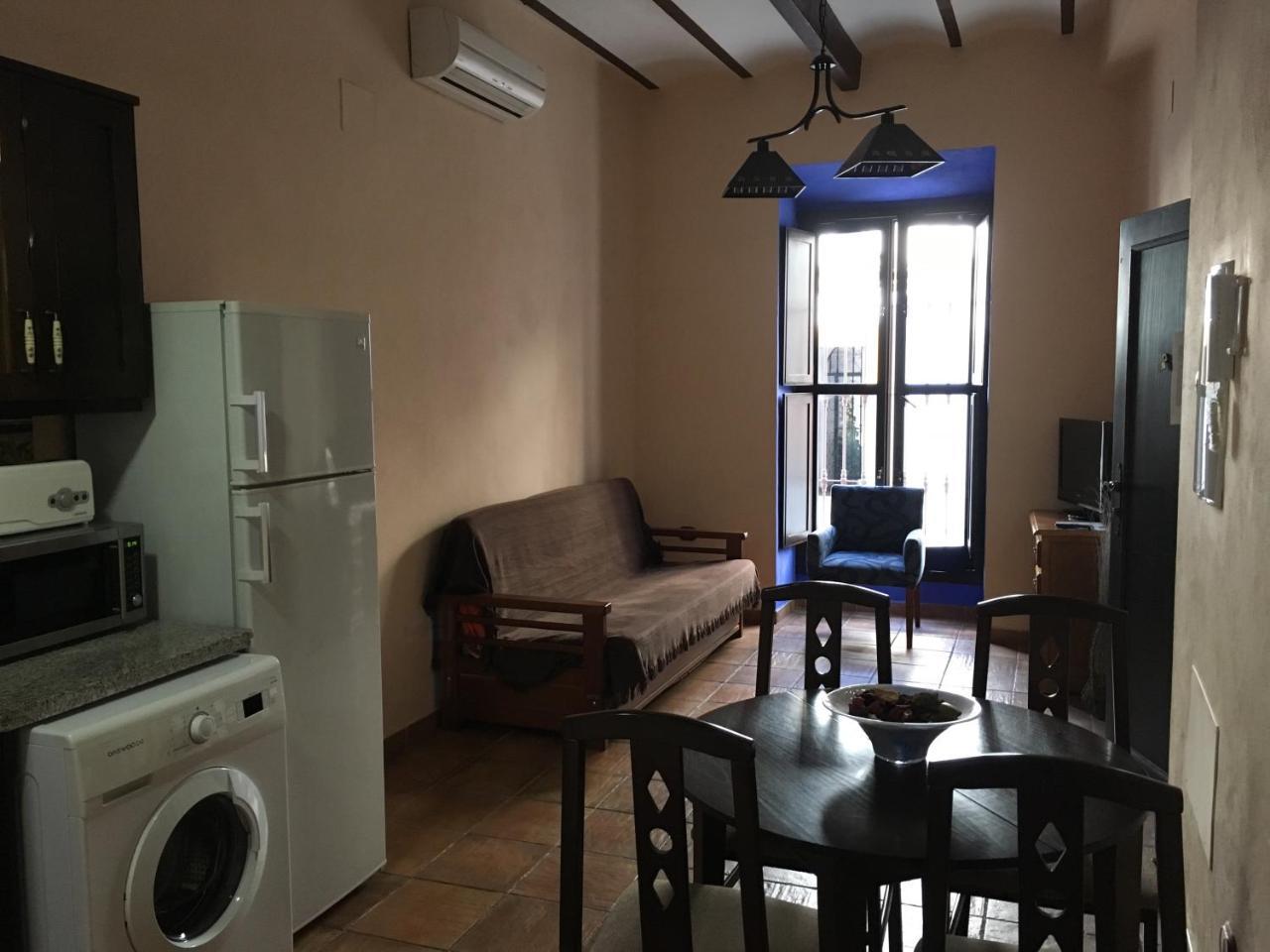 Bujalance Apartamentos Victoria מראה חיצוני תמונה
