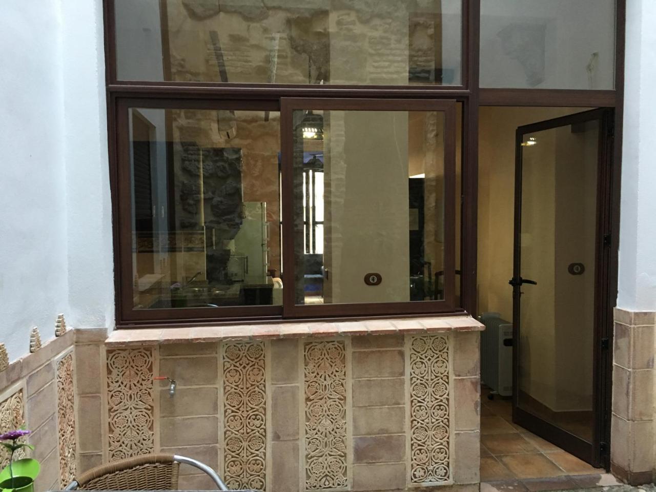 Bujalance Apartamentos Victoria מראה חיצוני תמונה
