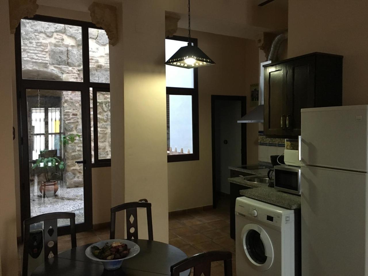 Bujalance Apartamentos Victoria מראה חיצוני תמונה