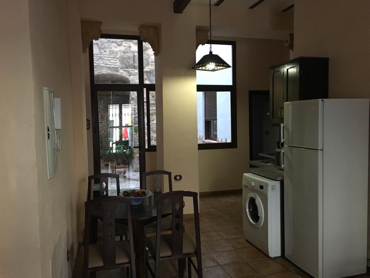 Bujalance Apartamentos Victoria מראה חיצוני תמונה