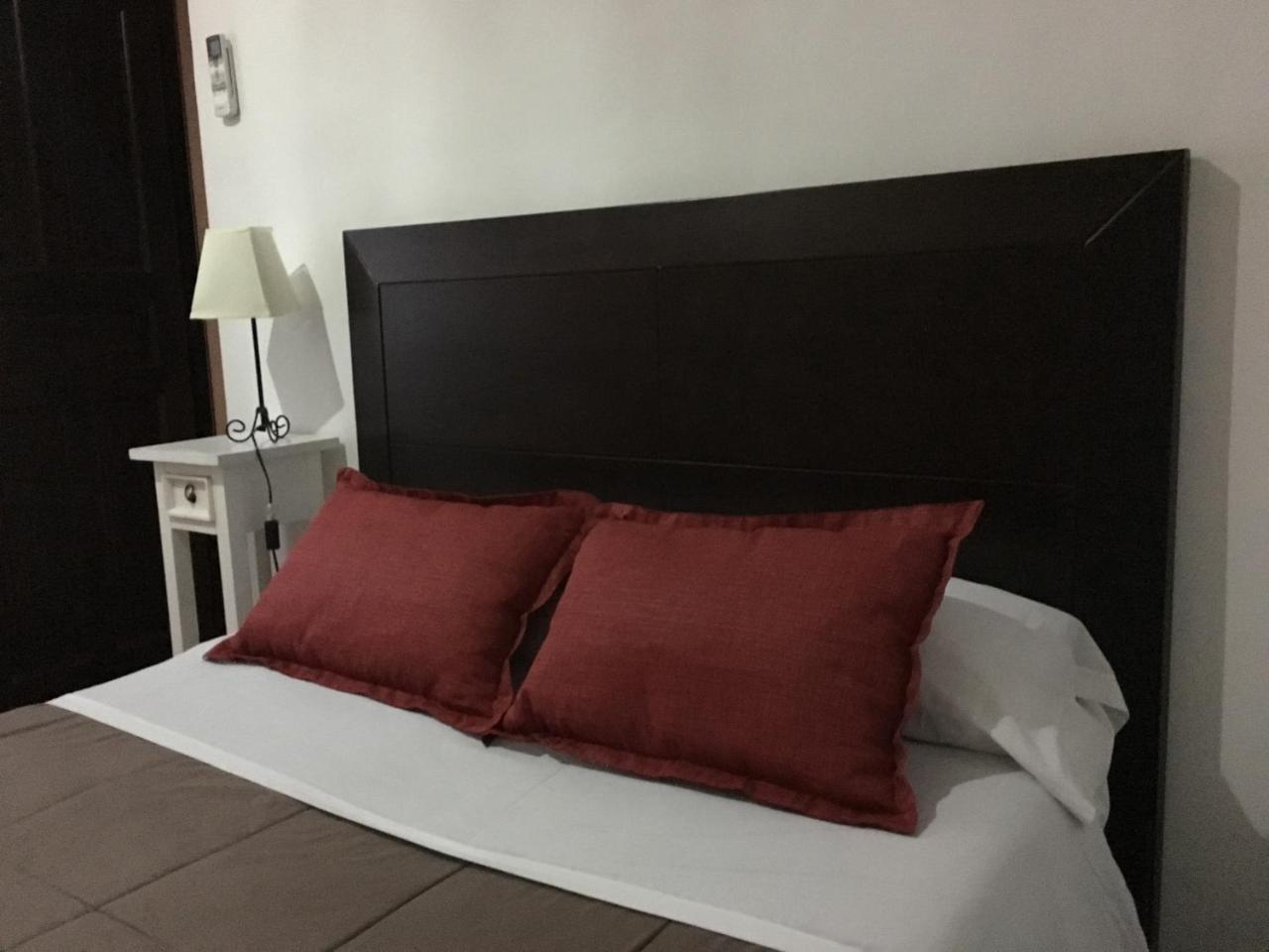 Bujalance Apartamentos Victoria מראה חיצוני תמונה